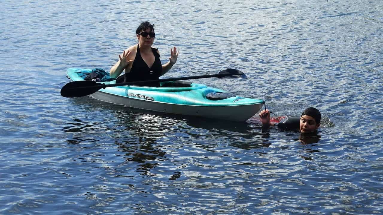 Alleyne Lake Kayaking