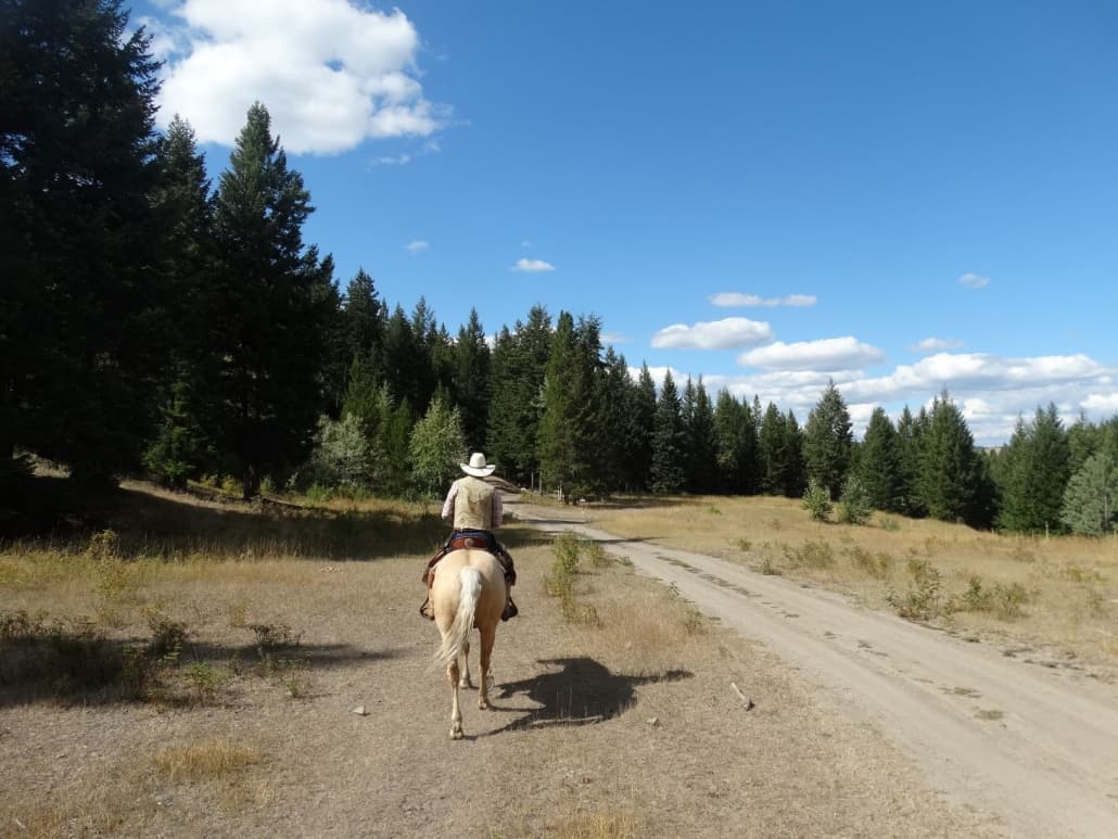 Trail riding in the Nicola Valley